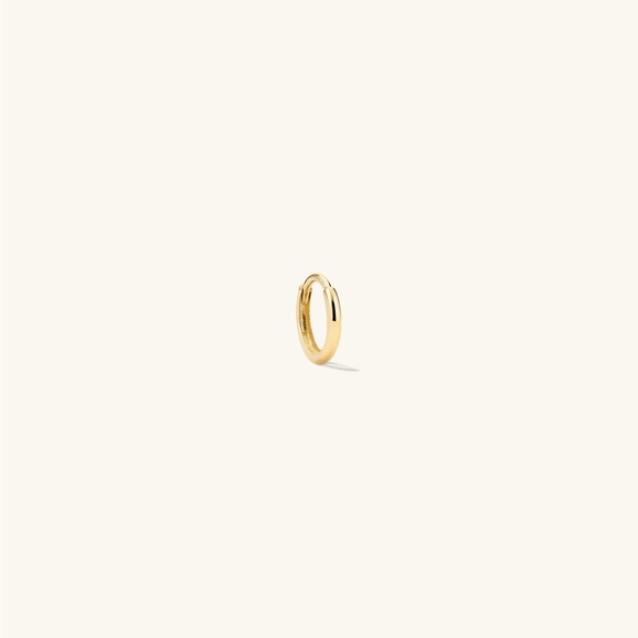 Mejuri Pair of Mini Hoops in 14k Yellow Gold - Picture 2 of 6